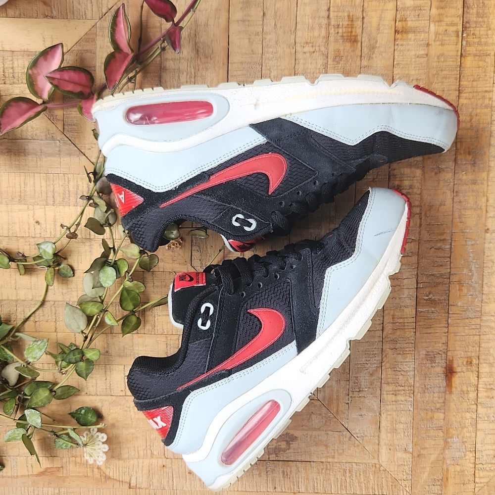 Nike Air Max Navigate - Black/Grey/Red